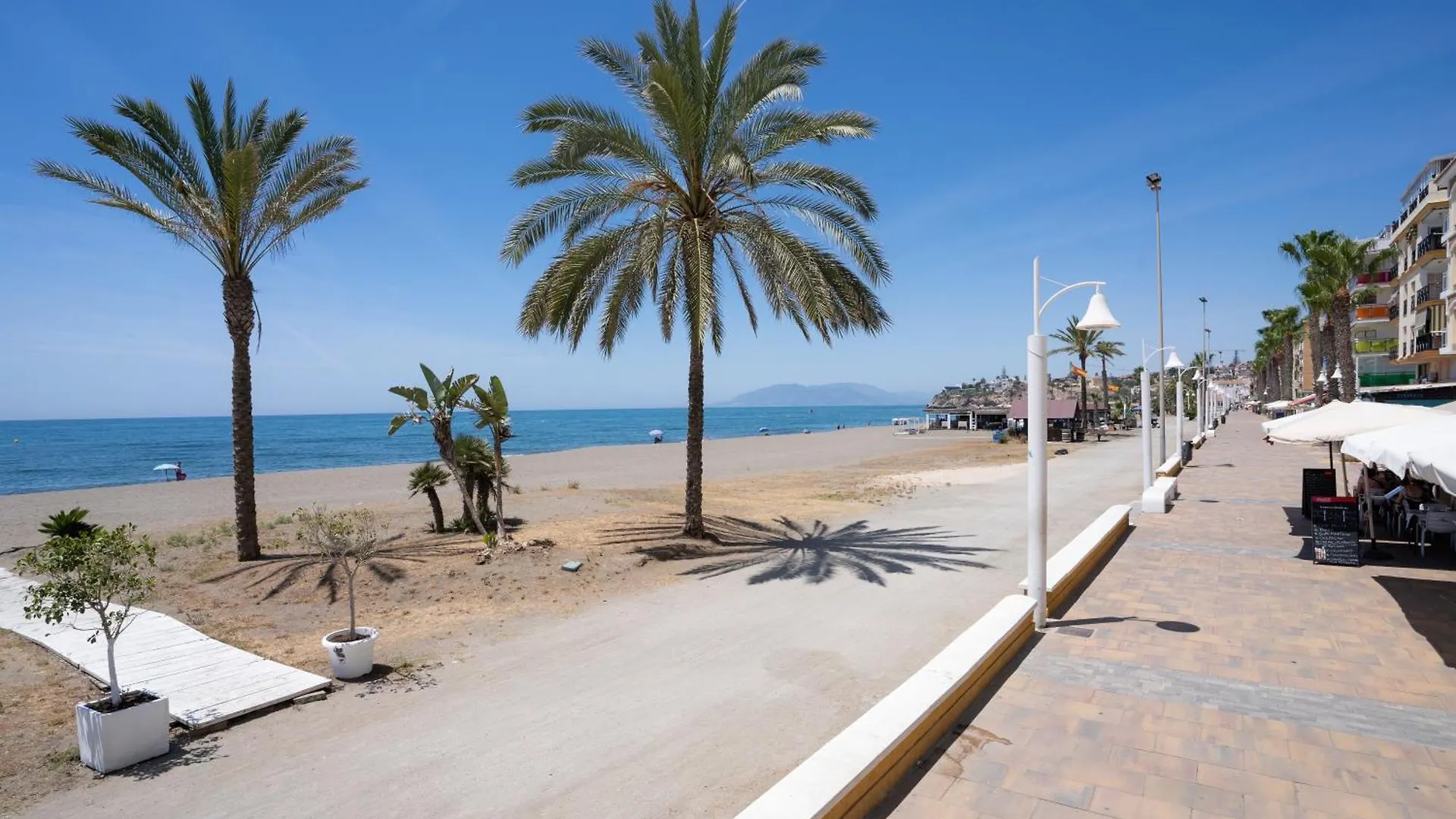 Ocean View On The Beach In The Center Of Town! Rincón de la Victoria Lejlighed